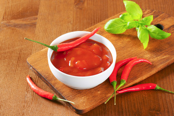 Hot Tomato-Pepper Sauce