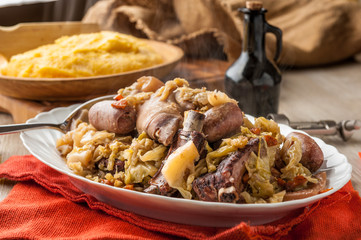 Bottaggio o cassoeula  con polenta gialla