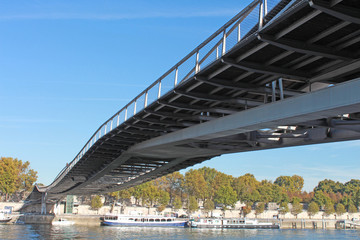 Paris passerelle Simone de Beauvoir