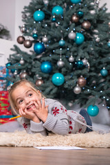 Mom and daughter waiting for Christmas