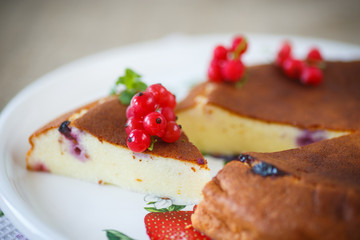 curd pudding with berries