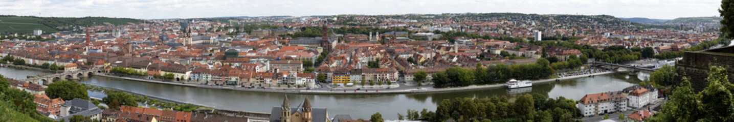 Fototapeta na wymiar Blick auf Würzburg