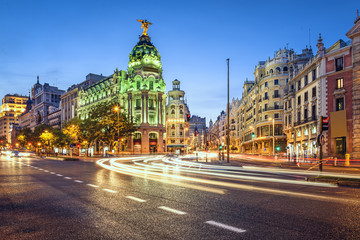Fototapeta premium Madryt, Hiszpania Gran Via Shopping Street Cityscape