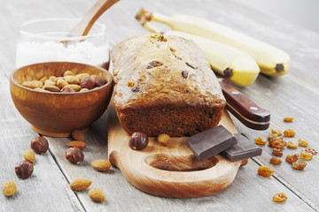 Banana cake