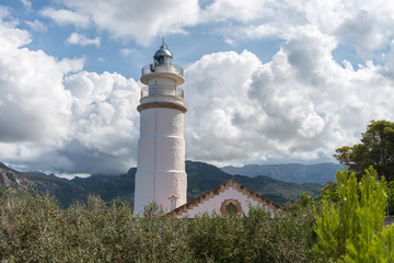 Fototapeta na wymiar Leuchtturm Far de Cap Gros