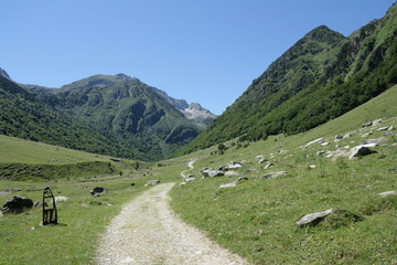 Fototapeta na wymiar Vallée d'Orlu,Pyrénées ariégeoises