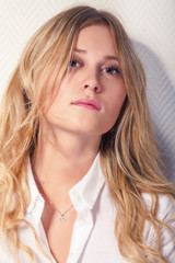 Naklejka premium serious pretty woman