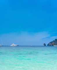 Obraz premium Modern Vessel Yacht Vacation