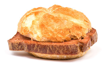 Semmel mit Leberkäse