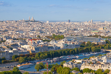Fototapeta na wymiar Birds eye view from Eiffel Tower on Paris city