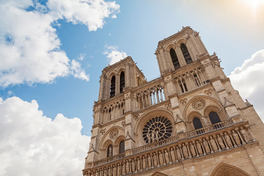 Fototapeta Facade of Notre Dame de Paris cathedral, France