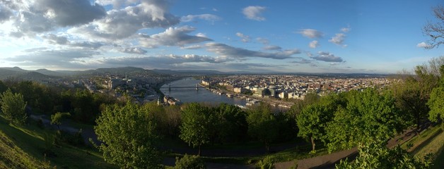 Obraz na płótnie Canvas Panoramic view of Budapest