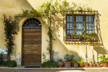 Fototapeta na wymiar Old vintage street in an Italian village