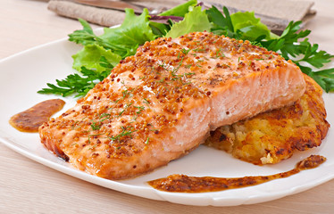 Baked salmon with honey-mustard sauce and potato gratin
