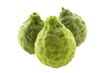 Obraz premium kaffir lime isolated on white background