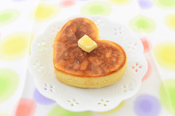 ハート型パンケーキ