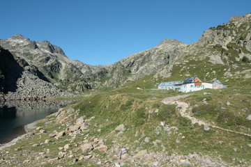 Etang d'En Beys dans les Pyrénées ariégeoises
