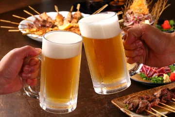 Fotobehang ビールで乾杯 © BRAD