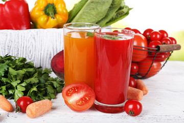 Vegetable juice and fresh vegetables