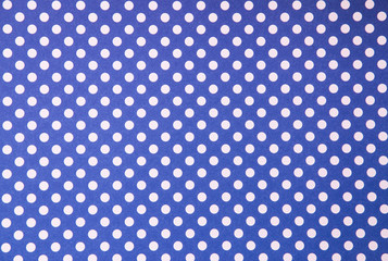 Pois bianchi su fondo blu