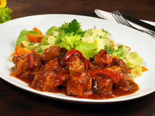 Paprikagulasch mit gemischtem Gemüse