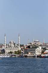 Fototapeta na wymiar Yenicami Mosque, Istanbul, Turkey