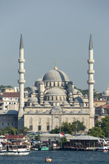 Fototapeta na wymiar Yenicami Mosque, Istanbul, Turkey