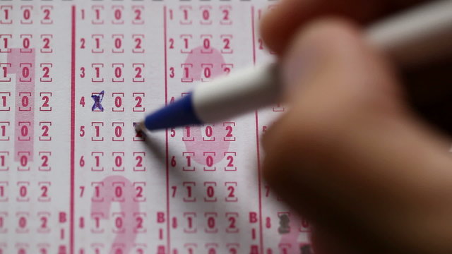 filling in the questionnaire lottery