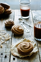 chocolate meringue with cream cheese