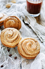 chocolate meringue with cream cheese
