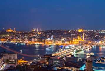 Naklejka premium ISTANBUL - SEPTEMBER 17, 2014: City night panorama with Blue Mos