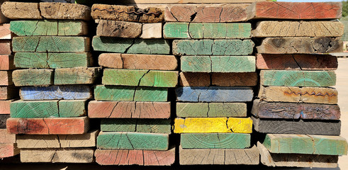 multicolor scaffolding planks
