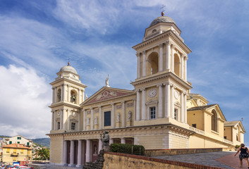Fototapeta na wymiar Basilika San Maurizio