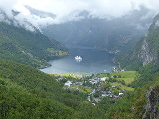 Fototapeta na wymiar Fjord de Geiranger en Norvège
