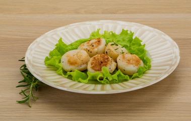 Grilled scallops