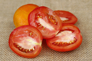 red fresh tomatoes 