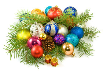 Obraz na płótnie Canvas many of Christmas tree decorations on a white background closeup