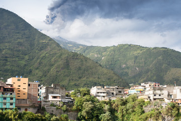 Fototapeta na wymiar Town of Baños and Tungurahua volcano, Ecuador