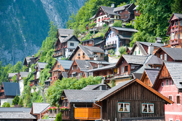 Fototapeta na wymiar houses in Hallstatt in Austria