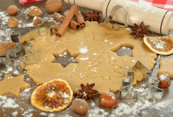 Dough, nuts and spices