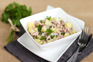 salade de pommes de terre & miettes de thon 4