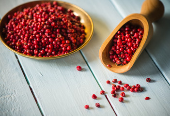 scoop with burning hot pepper seeds