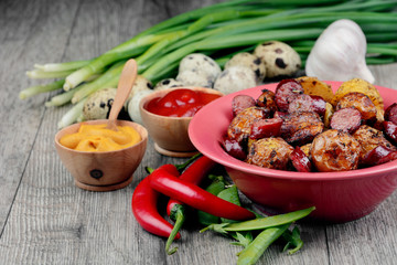 New roasted baked potatoe in the bowl