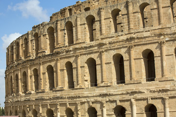 Fototapeta premium El Jem Coliseum ruins in Tunisia fighting gladiator