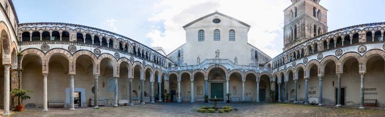 Fototapeta na wymiar Cathedral (duomo) in Salerno