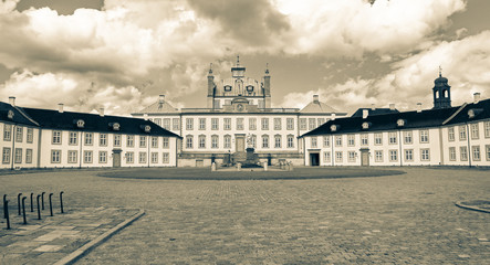 Fototapeta na wymiar Fredensborg palace in Demark