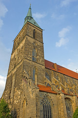 Fototapeta na wymiar Hildesheim: gotische St. Andreaskirche (1389, Niedersachsen)