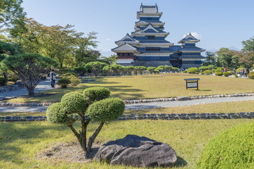 Naklejka premium Matsumoto Castle - The keep and moat. Matsumoto, Nagano, Japan.