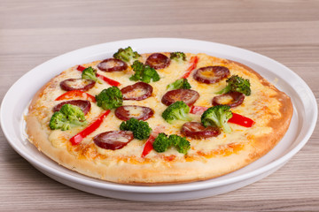 Pizza Sucuk