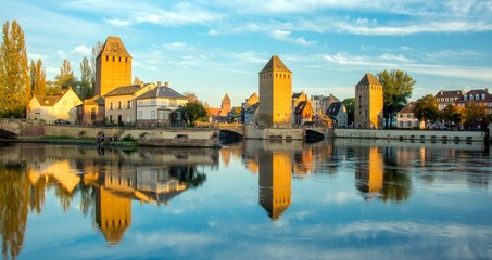 Ponts Couverts à Strasbourg au crépuscule